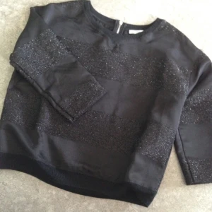  - Zip på baksidan oanvänd