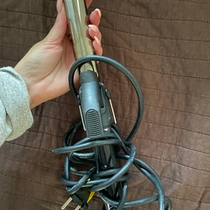 Locktång  - I ett gott skick , skapar de perfekta lockarna.