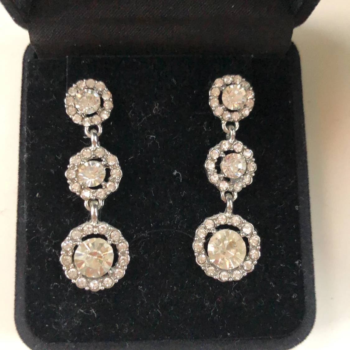 Silvriga örhängen  - 90