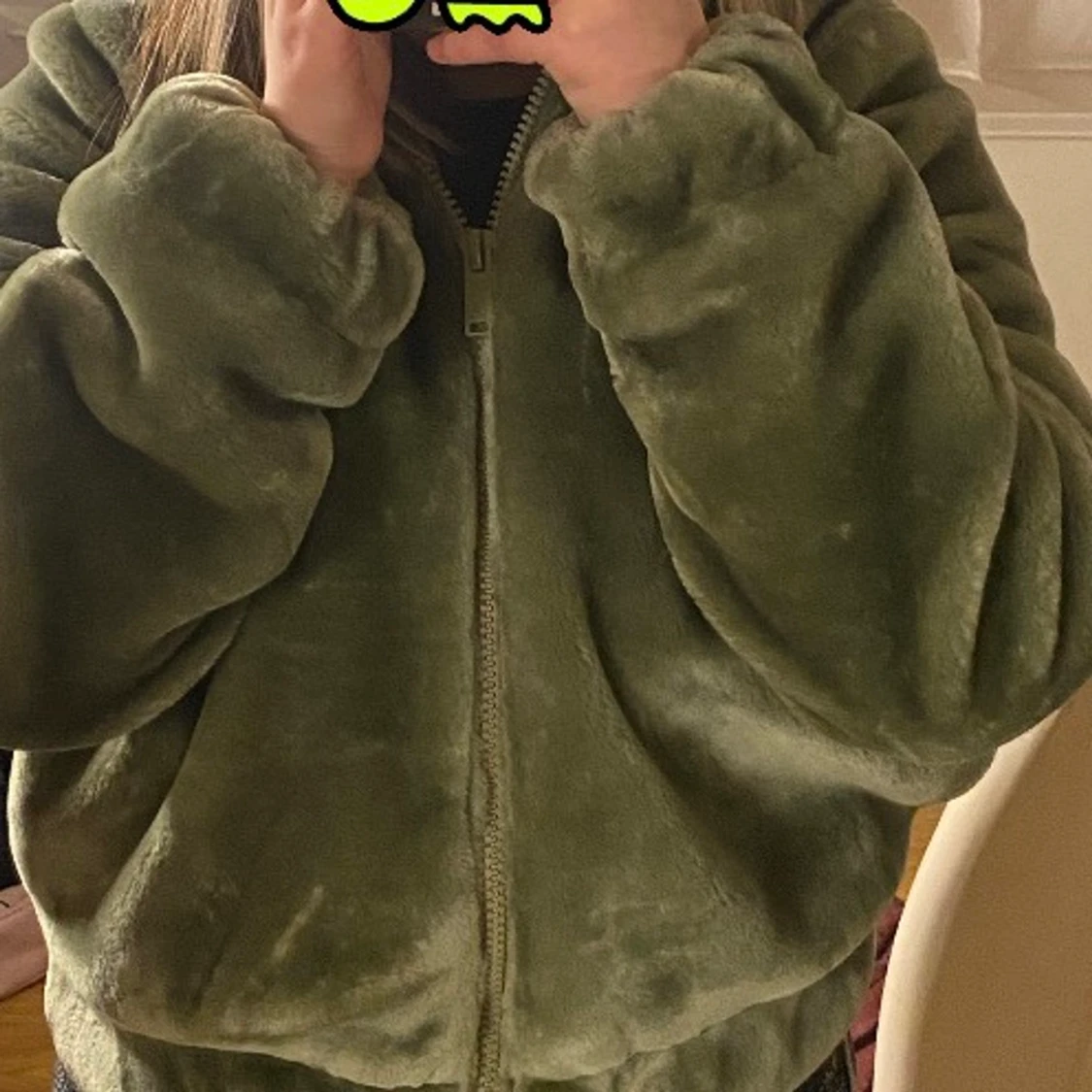 grön fluffig jacka  - 90