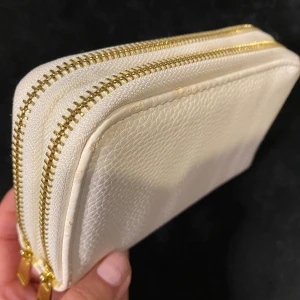 Plånbok  - Vit plånbok