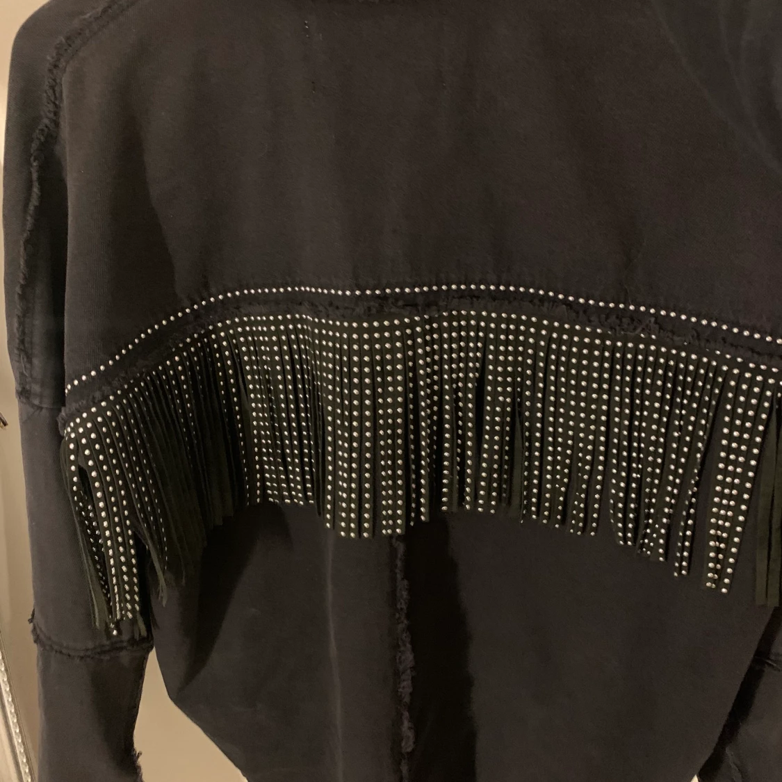 Jacka med fransar  - 90