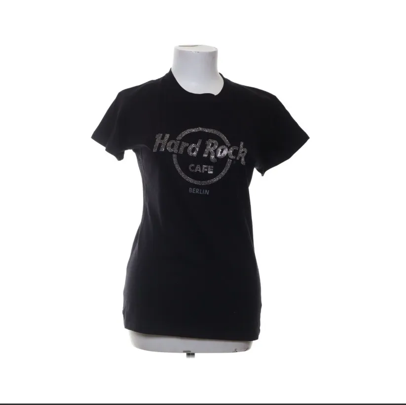 Fin hard rock cafe tröja som aldrig är använd!. T-shirts.