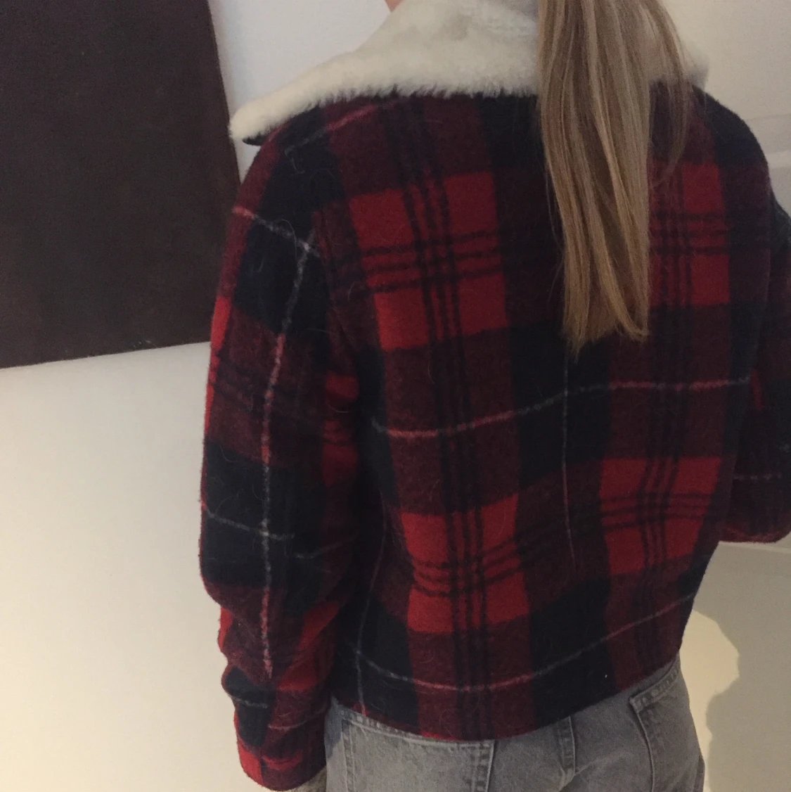 Jacka med pälskrage - 90