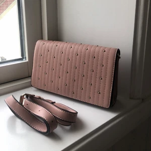 CONNEXION BAG - Helt ny oanvänd väska från CONNEXION, 260kr INKLUSIVE FRAKT