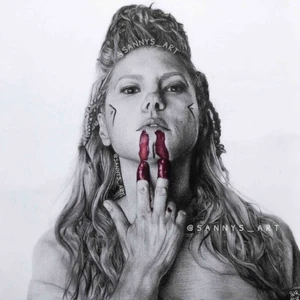  - Intresse-koll för att se om någon vore intresserad av att köpa kopior av mina teckningar?!? Skriv gärna om du vore intresserad!💛 För mer, instagram: sannys_art