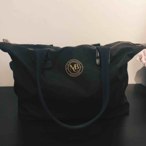  - Marlene Birger väska, använd någon gång. Skitsnygg och får plats med dator m.m