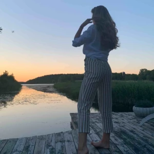  - Säljer dessa snygga byxor från H&M då de inte kommer till någon användning! Köpare står för frakten