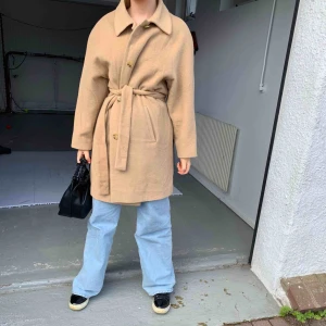  - Beige vintage kappa är i st. S men är ganska over sized  Bra skick 