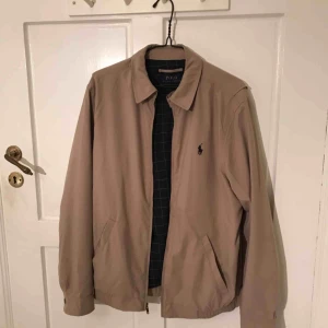  - Polo Ralph Lauren windbreaker jacket, in very good condition. Initial price 1800 sek