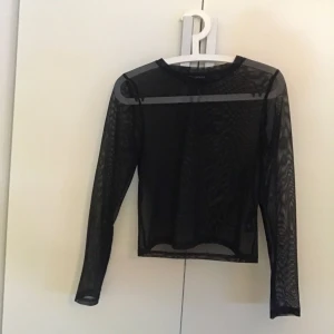  - Transparent tröja