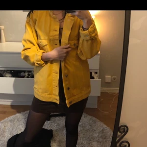  -  Superfin jeansjacka säljs. Aldrig använd!  