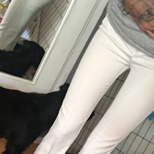  - Oanvända byxor flared.  Tags kvar. 