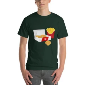  - T-shirt med chicken nuggets-tryck. Finns i flera färger 