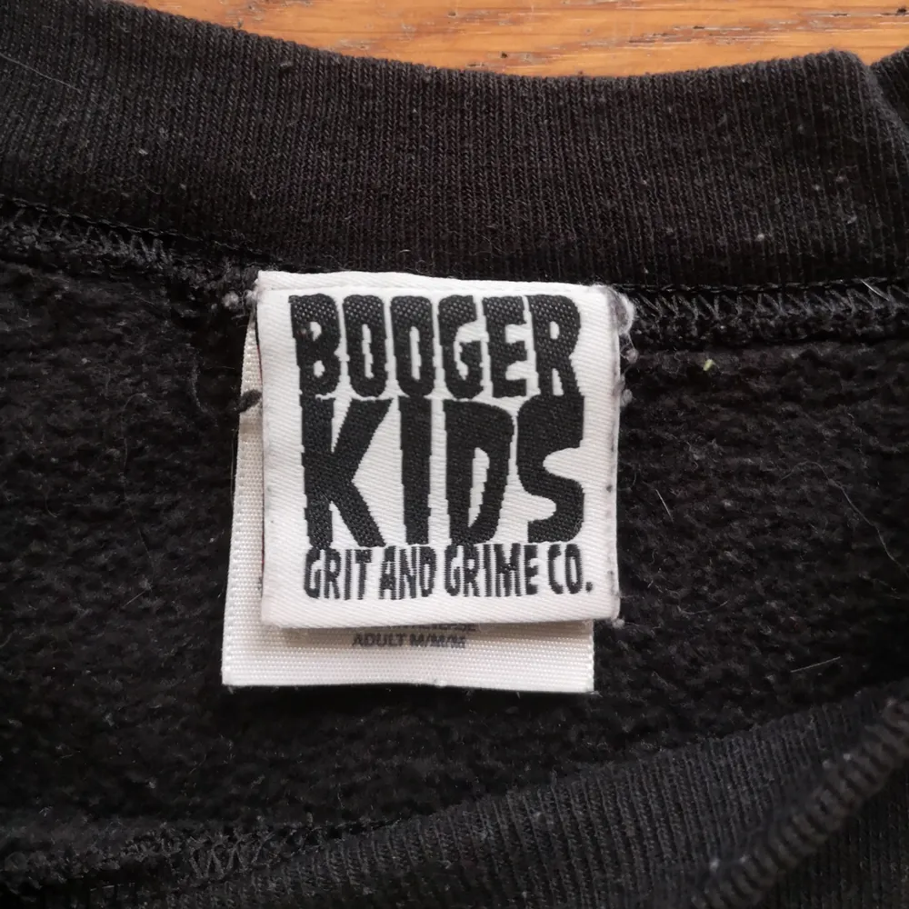 Booger Kids tröja i storlek M, med tryck föreställande Asap Rocky i Beavis and Butthead stil. Ett måste!! I bra skick, inga defekter. Köparen står för eventuell frakt.. Tröjor & Koftor.