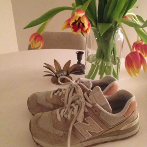  - New balance storlek 40. Använd men fortfarande nice 