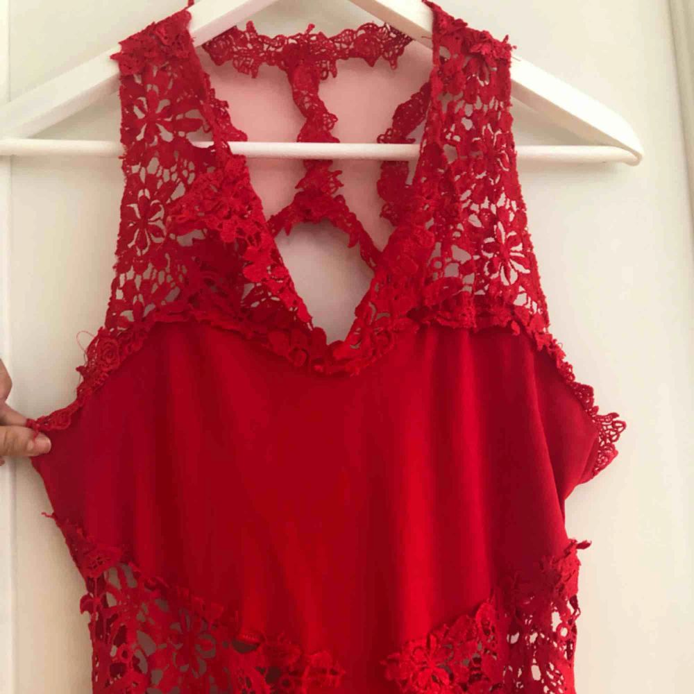 Balklänning från Ebay  Endast provat💃🏻  OBS. Har klänningen i strl S och M. Den som är med i bilden är S✨  Köparen står för frakt📦. Klänningar.