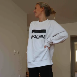  - Oanvänd sweater från dr. Denim frakt 63kr tillkommer 