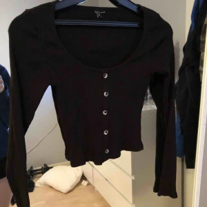  - Fin magtröja Hämtas i Söråker eller står köparen för frakten 