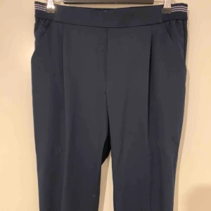  - Jogger waist trousers 