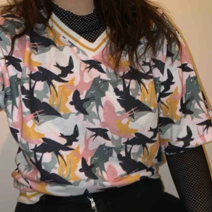  - Skön tröja i bra skick, strl L. 400kr nypris men säljer för 150kr pga den används aldrig. Kan mötas upp eller skicka, frakt tillkommer :)