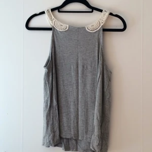  - Knappt använt linne från hm. 