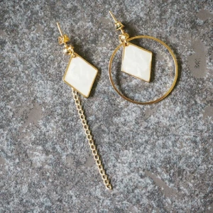  - nya örhängen  material : rodium, nickel / frakt 10 kr ••har swish ••