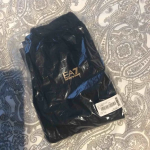  - Äkta storlek XS Oanvänd med lappar kvar Kvitto finns