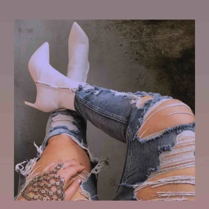  - Fina skor från Nelly. Använt 1 gång bara.  150 + frakt 