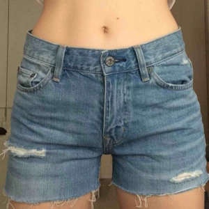  - Fina vintage shorts från Crocker! Snygga slitningar💙