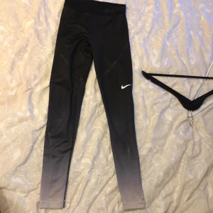 nike pro träningstights - nike, använd några gånger, sköna