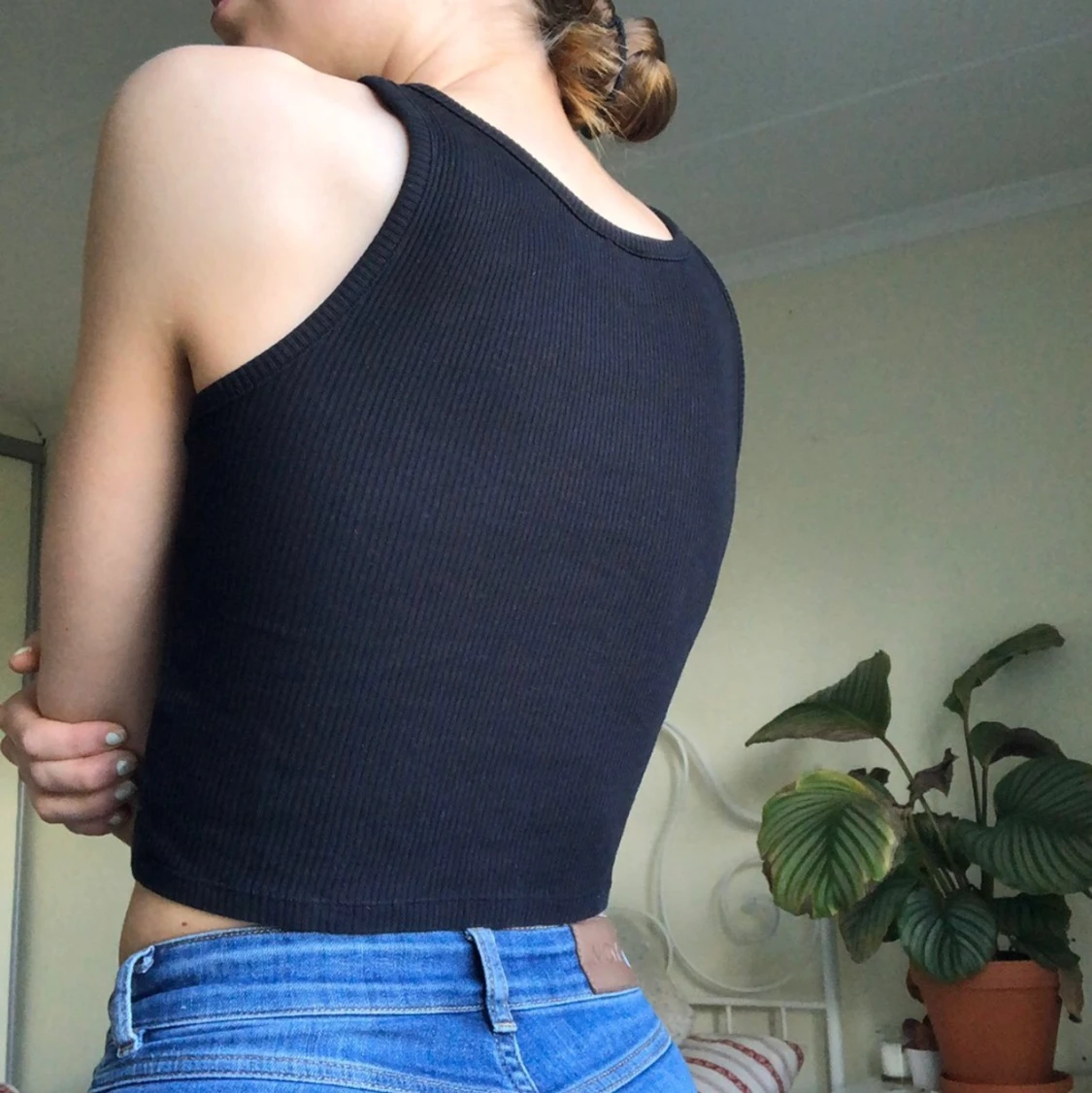Weekday Svart Crop Top 🐝🤠 - 91