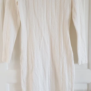 Rodebjer - klänning "Liz" - Nyskick, endast använd ett fåtal gånger, tvättad en gång. Kroppsnära modell, bra passform. Normal strl. M.