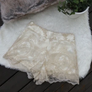 Shorts - Supersnygga shorts i storlek xs. Aldrig använda. Frakt ingår i priset.