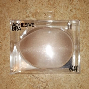 BH - Oanvänd i storlek B/C. För mer info titta på bild 3. Nypris i butik 149kr, mitt pris 70kr