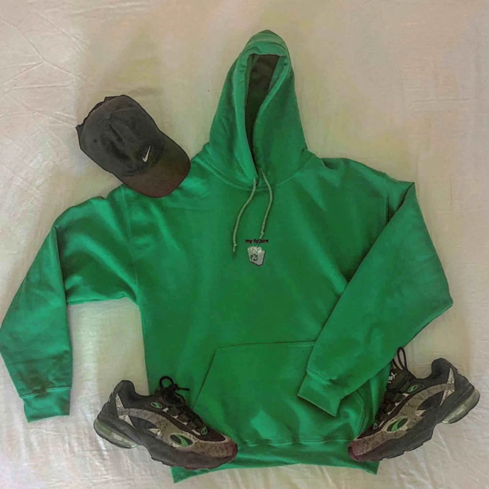 Grön ”my future” Hoodie från Blackcopshop på Instagram. Stl L och oversized M . Hoodies.