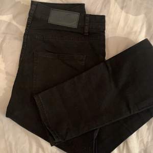 Svarta jeans i modellen ”Second skin very stretch” . Oanvända. NWOT. 
