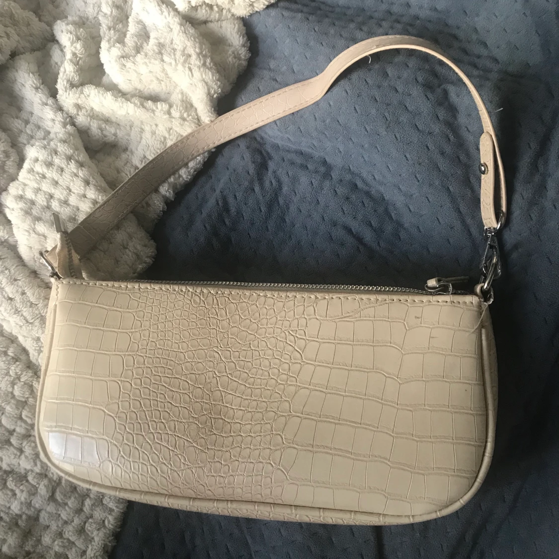 Beige axelväska - 90