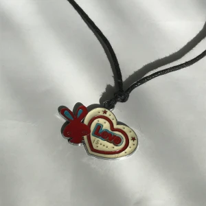 Halsband  - 10kr + frakt 11kr (tar bara swish)