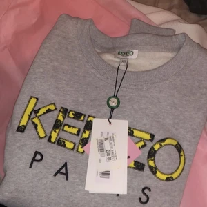 Kenzo sweatshirt  - Superfin och udda kenzo tröja, köpt från jackie.