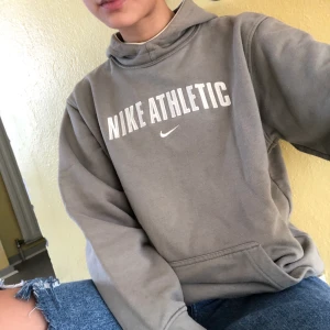 Vintage Nike hoodie  - SÅLD 