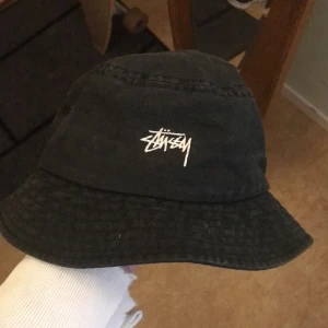 Stussy buckethat - Buckethat från stussy