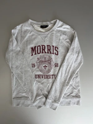 Morris Dam Tröja - Morris Dam Tröja i mycket bra skick. Storlek XS. Nypris : ca 1000 SEK Pris : 229 SEK