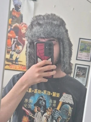 Tuff ushanka  - Säljer en tuff ushanka för billigt pris