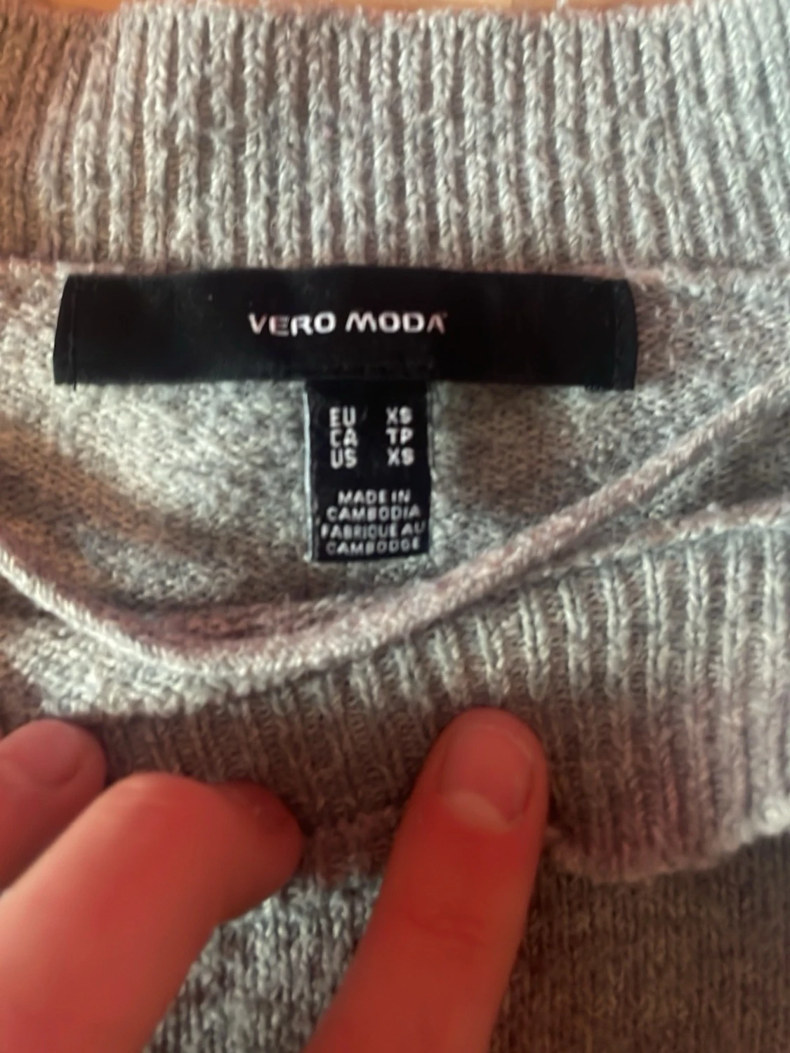 Ljusgrå stickad tröja Vero Moda - 1