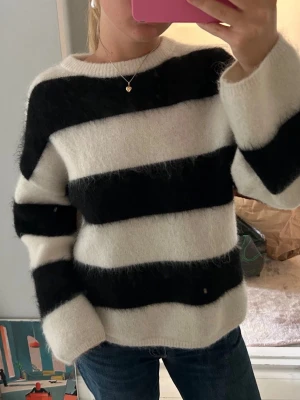 Mohair tröja  - Storlek m från h&m! 
