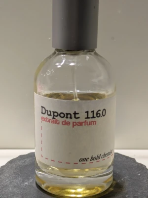 Dupont 116.0, one bold chemist - Dupont 116.0 extrait de parfum från one bold chemist.  Perfekt för dig som gillar unika dofter. Unisex. 
