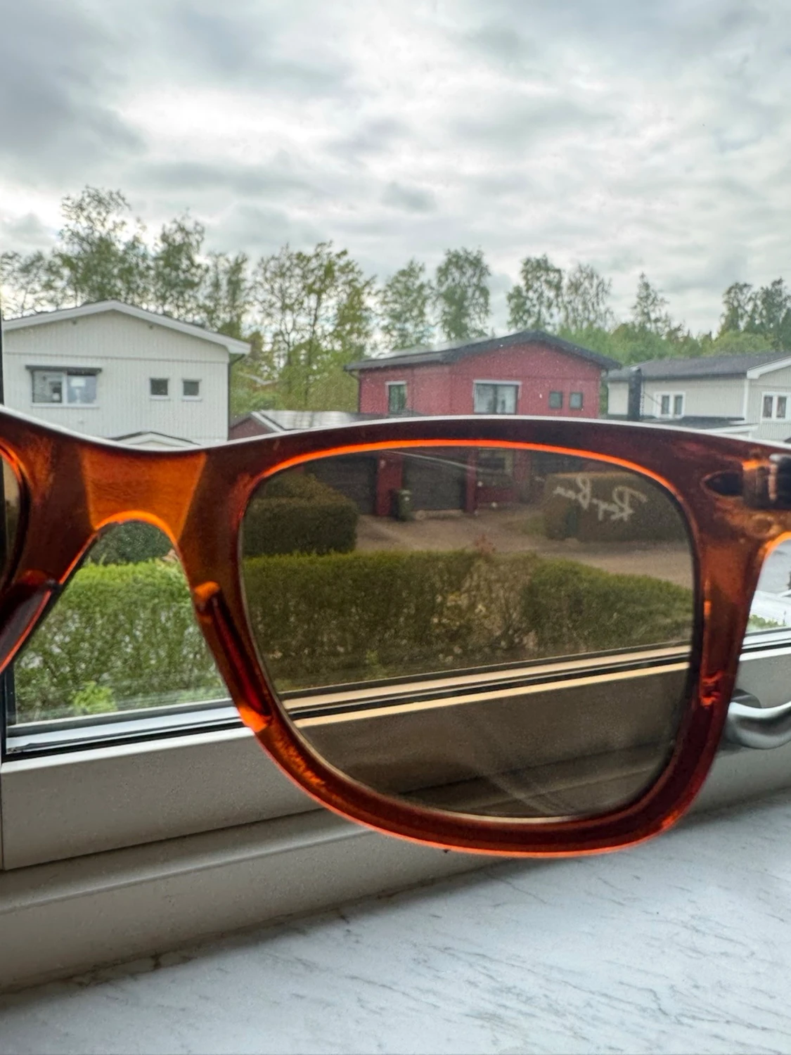 Bruna Ray-Ban Wayfarer solglasögon - 2