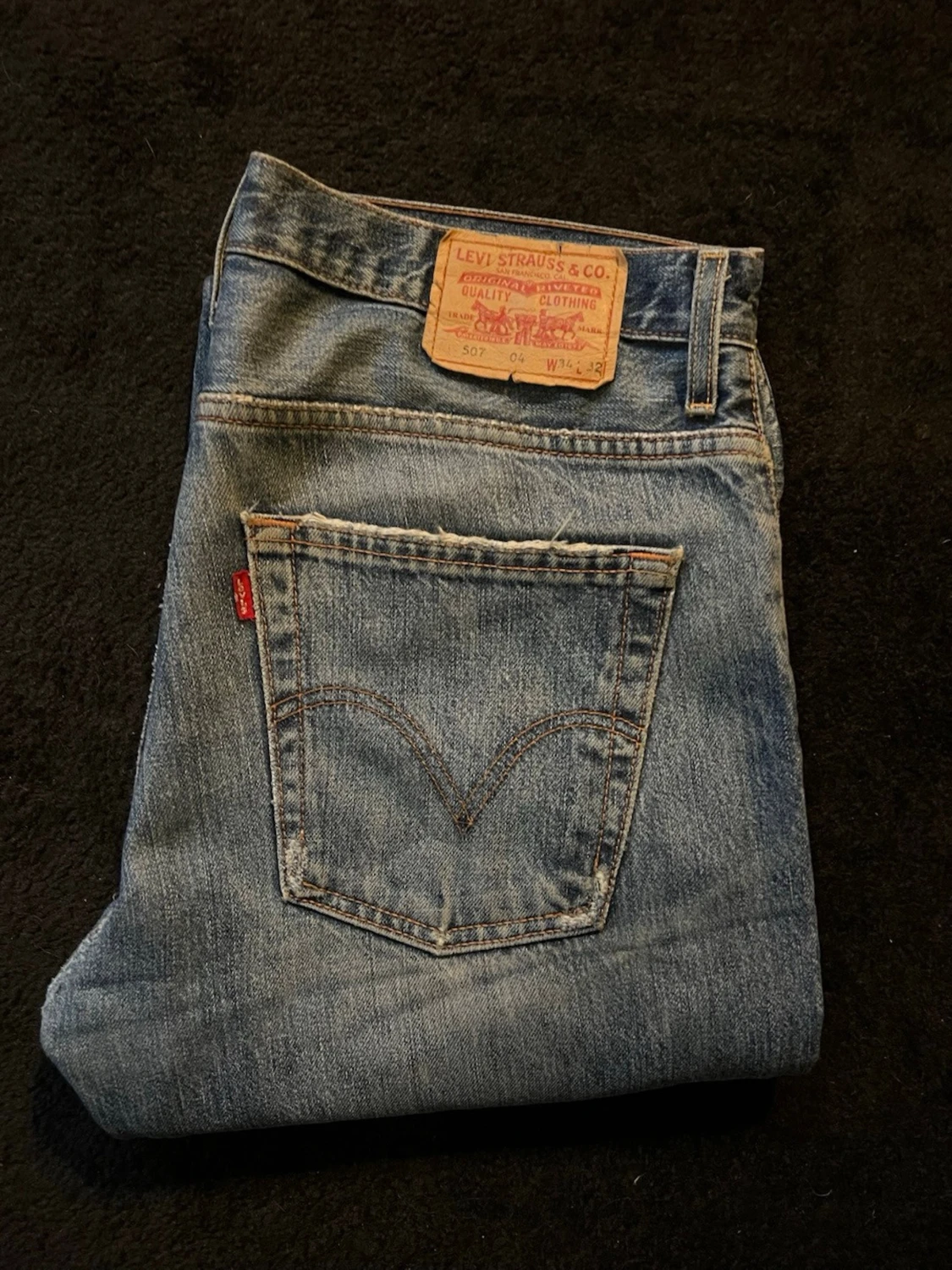 Blå raka jeans med rå kant - 3