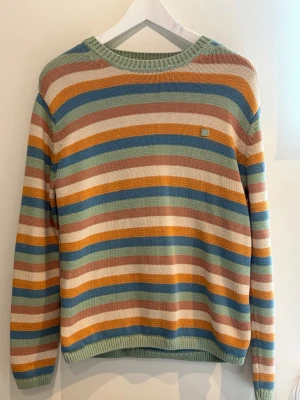 Acne knitted sweater  - Authentic Acne knitted sweater. Otroligt bra skick och perfekt nu till hösten. 